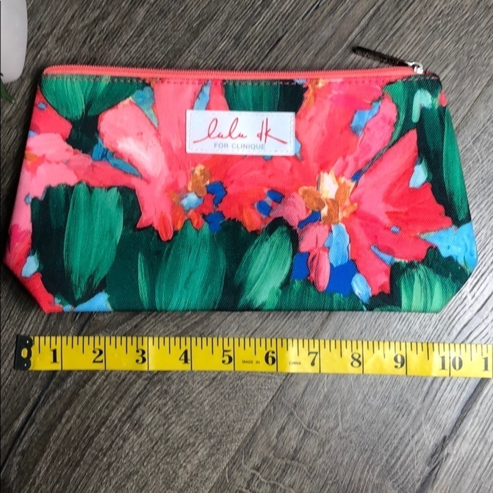 Lulu DK Clinique Cosmetics Travel  Bag - Picture 4 of 7
